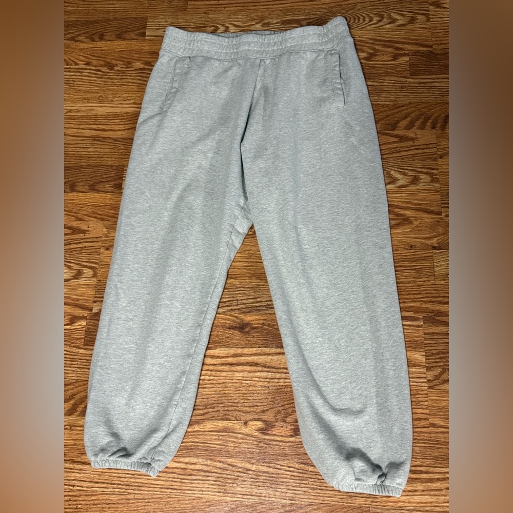Aerie Light Gray Joggers - Picture 5 of 9